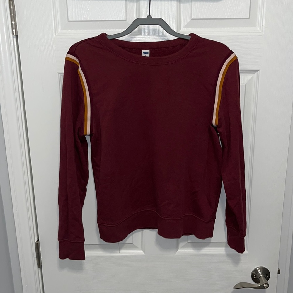 Old Navy crewneck sweatshirt